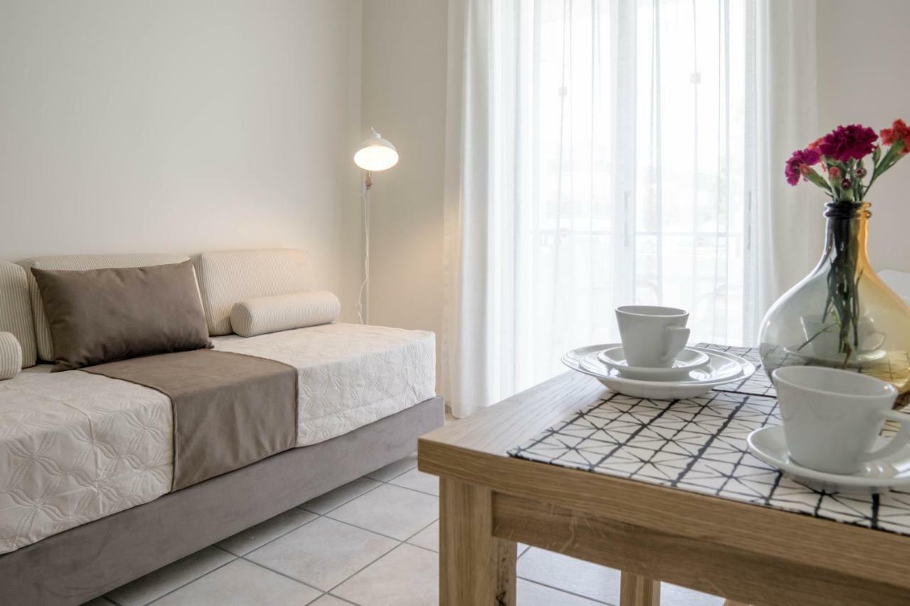 Pinelopi * Platanes (Rethymno)
